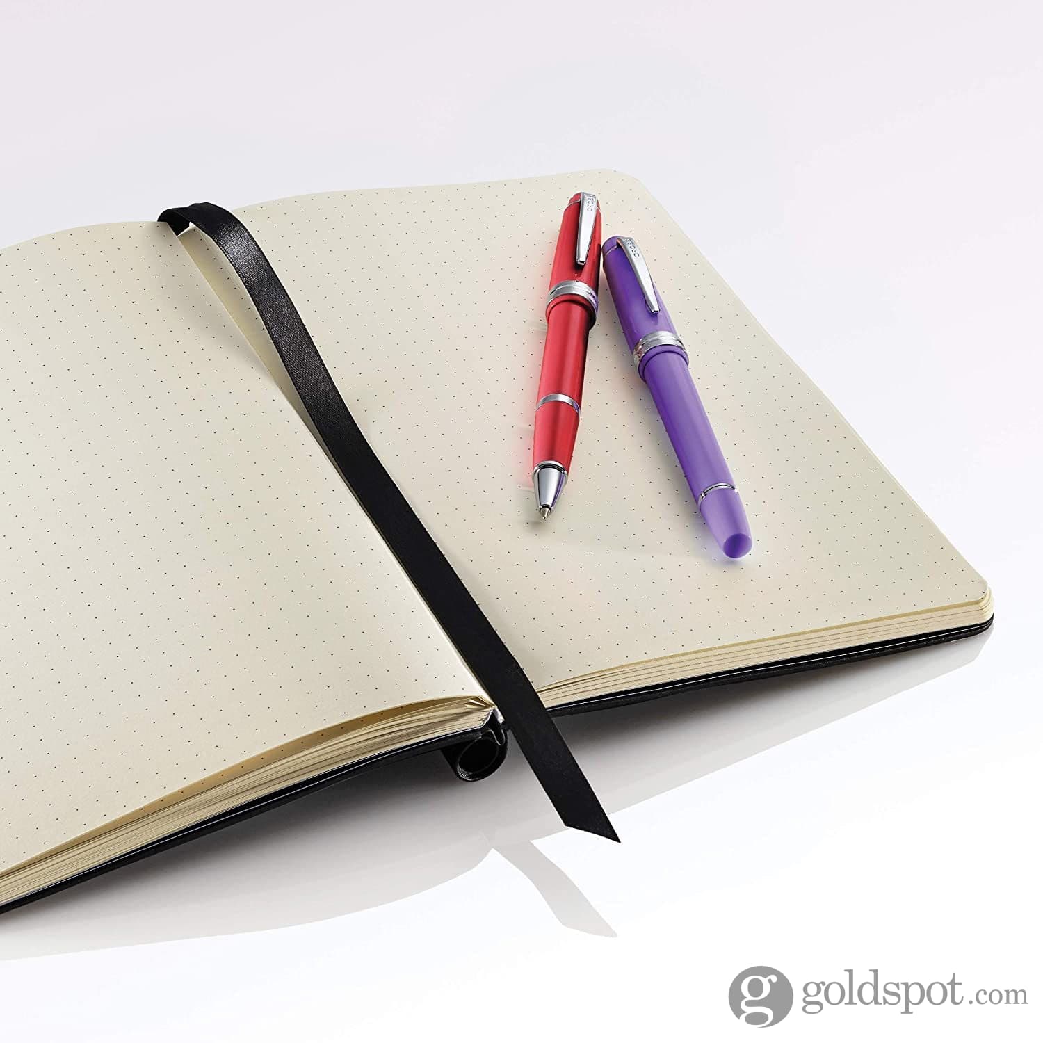 Cross Bailey Light Fountain Pen in Polished Gray Resin - Image 6